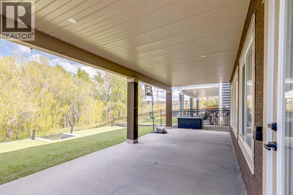142 Cranbrook Park SE - 43