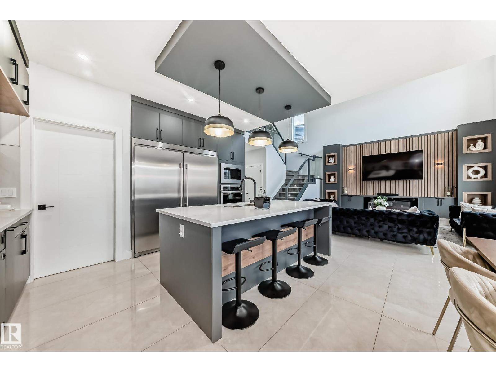 6863 171 AV NW - 14