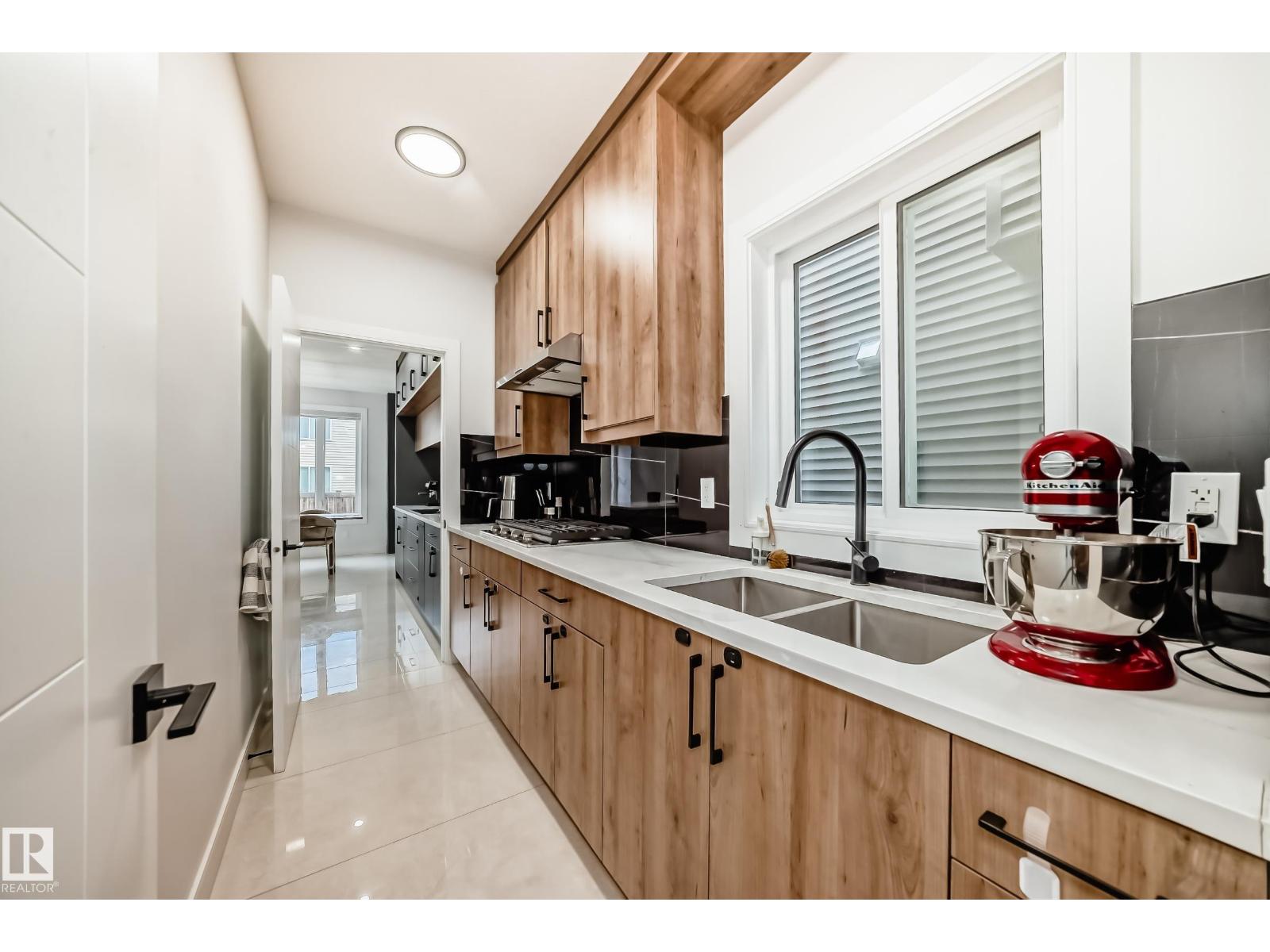 6863 171 AV NW - 15
