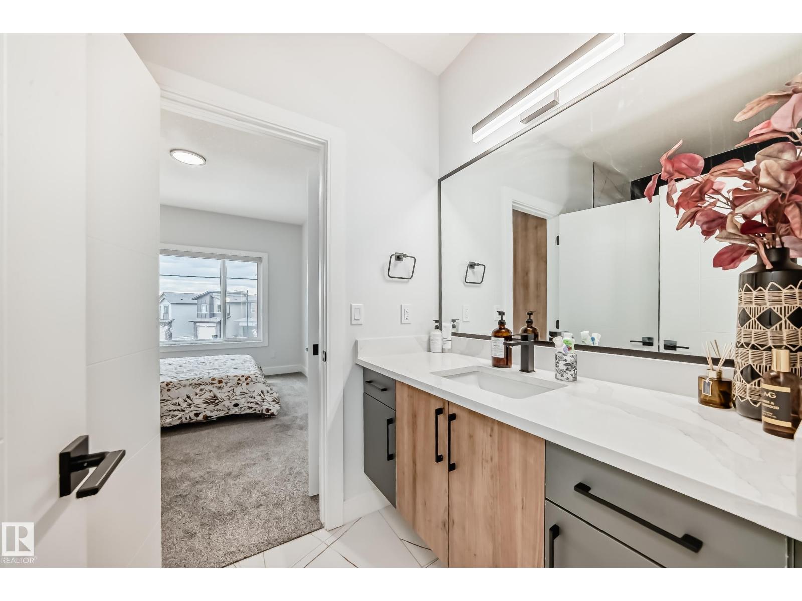 6863 171 AV NW - 31