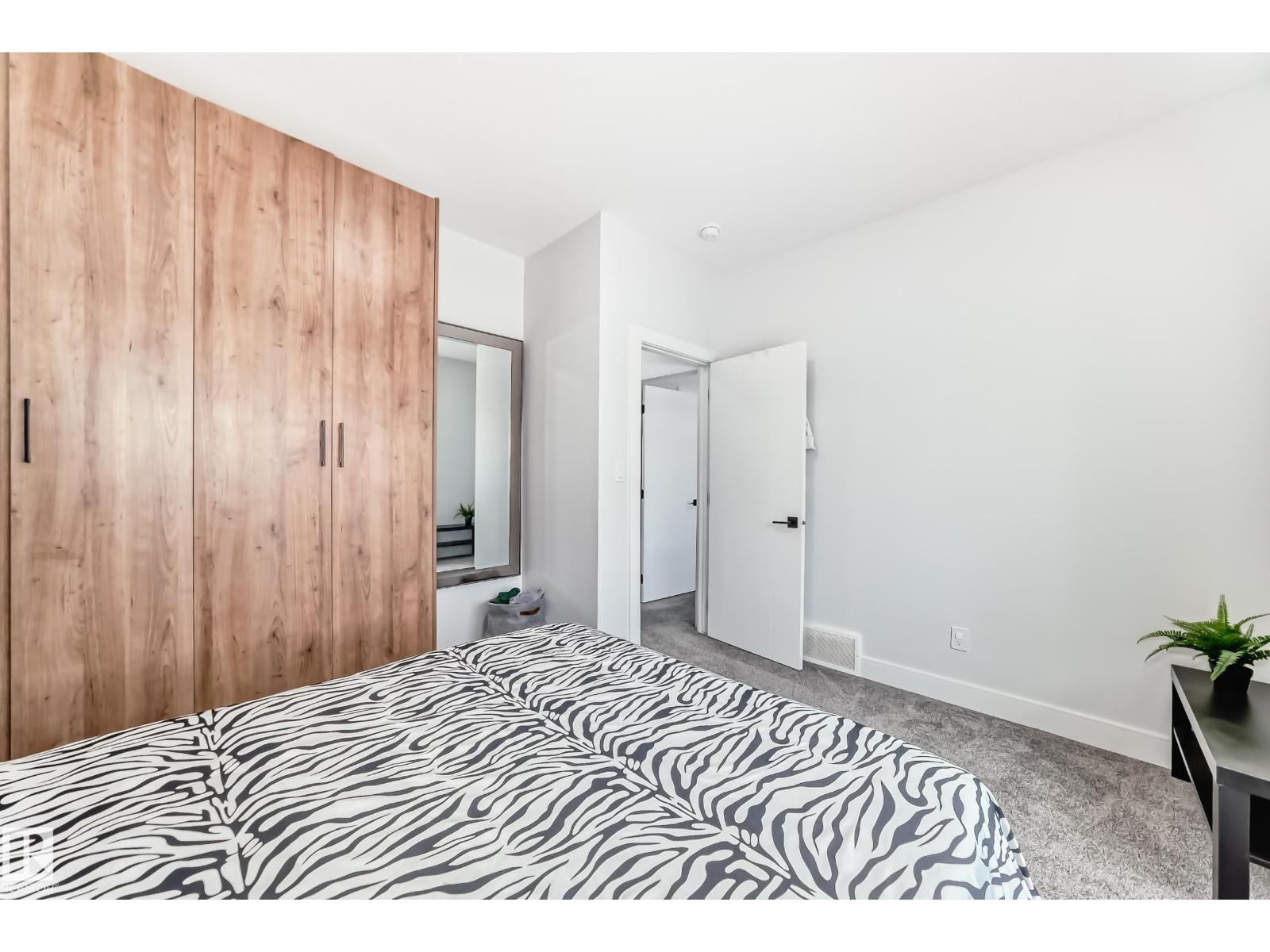 6863 171 AV NW - 37