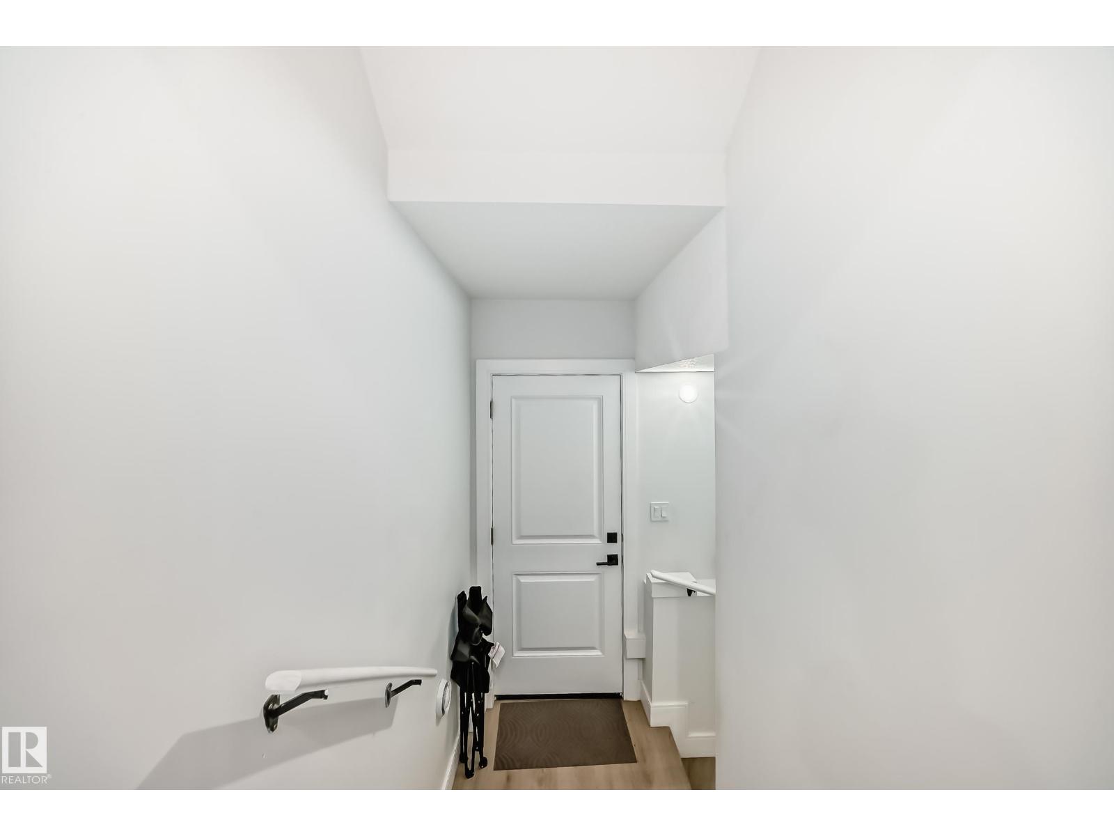 6863 171 AV NW - 42