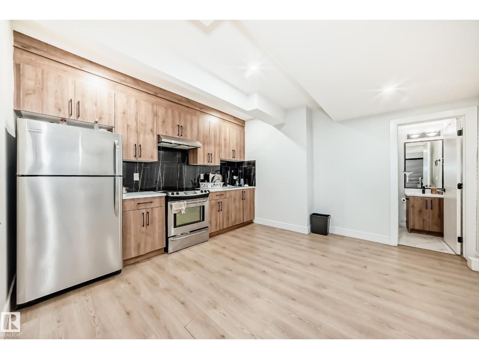 6863 171 AV NW - 43