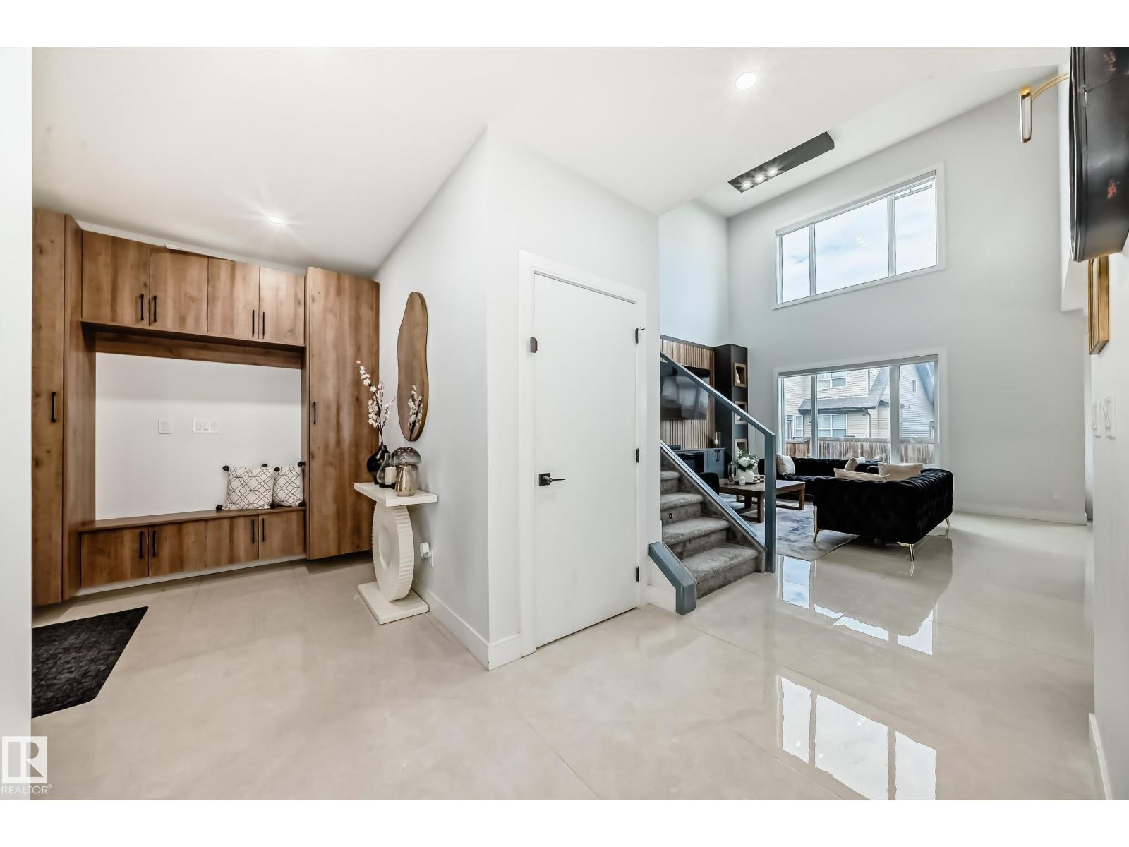 6863 171 AV NW - 7