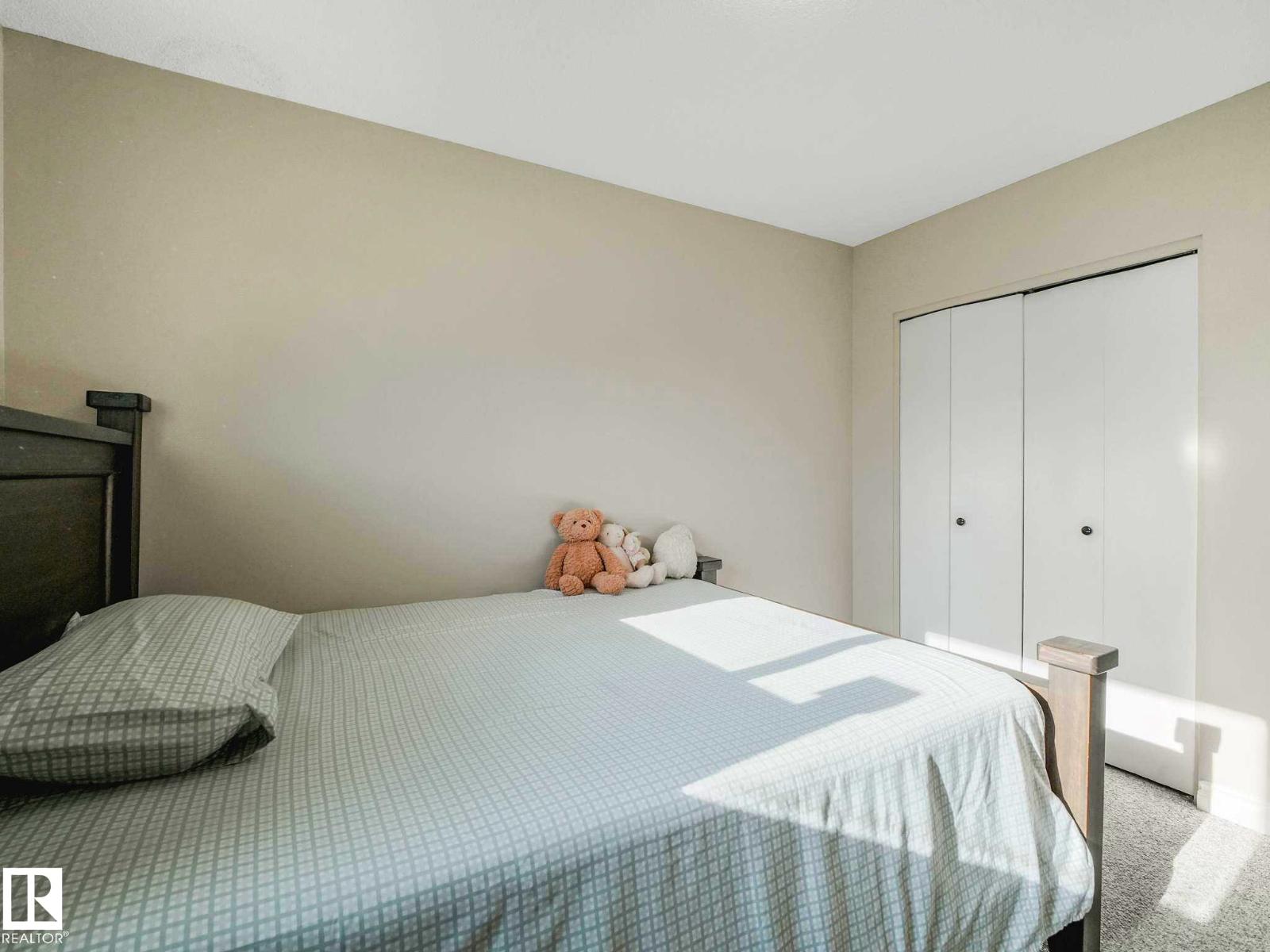 9207 169 ST NW - 28
