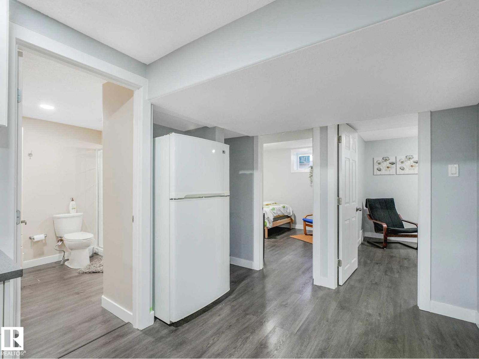 9207 169 ST NW - 51