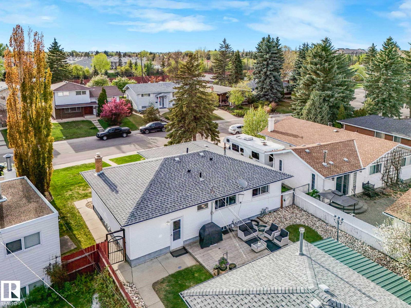 9207 169 ST NW - 65