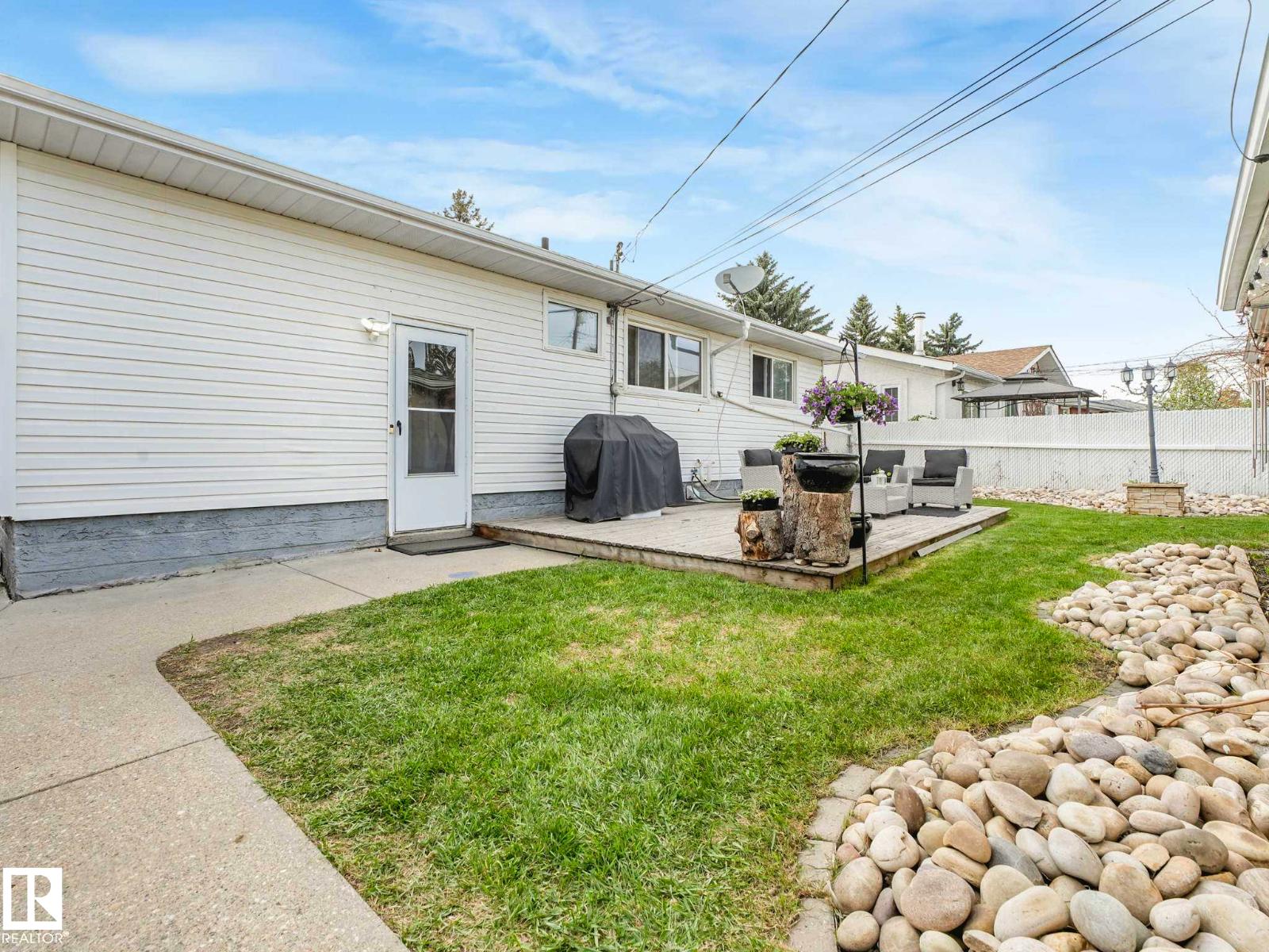 9207 169 ST NW - 66