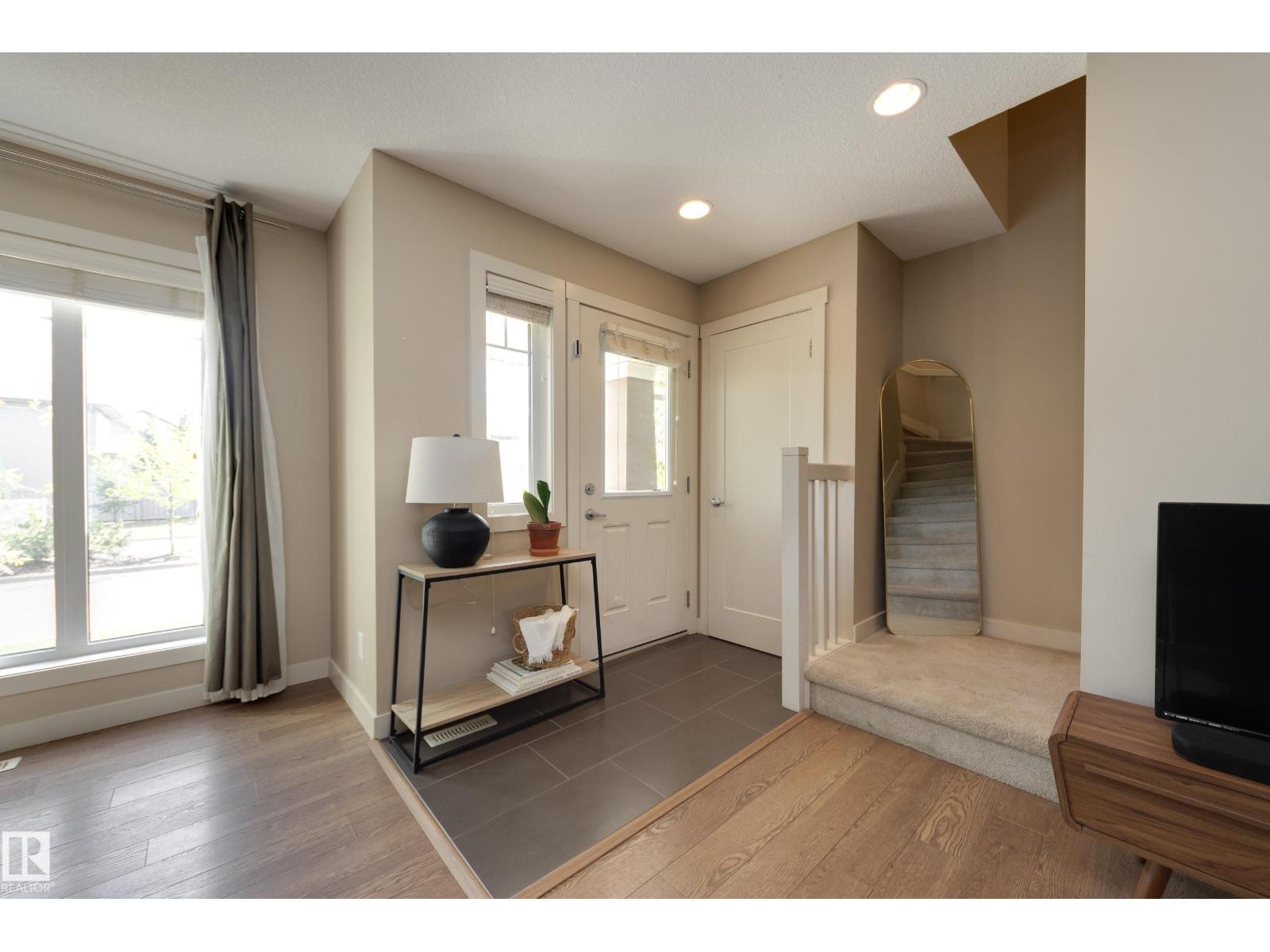 434 CHAPPELLE DR SW - Image 2
