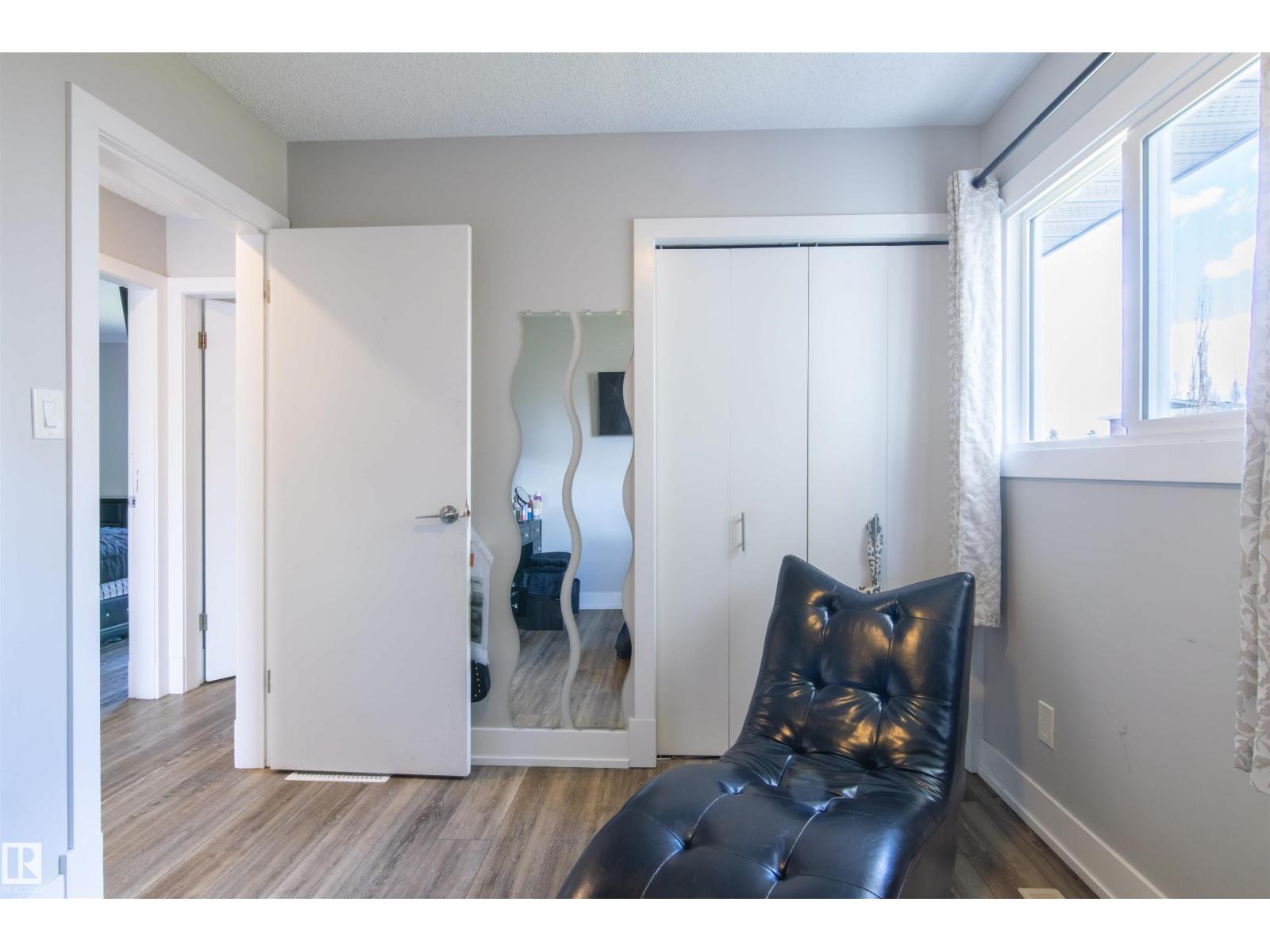 7115 39A AV NW - 14