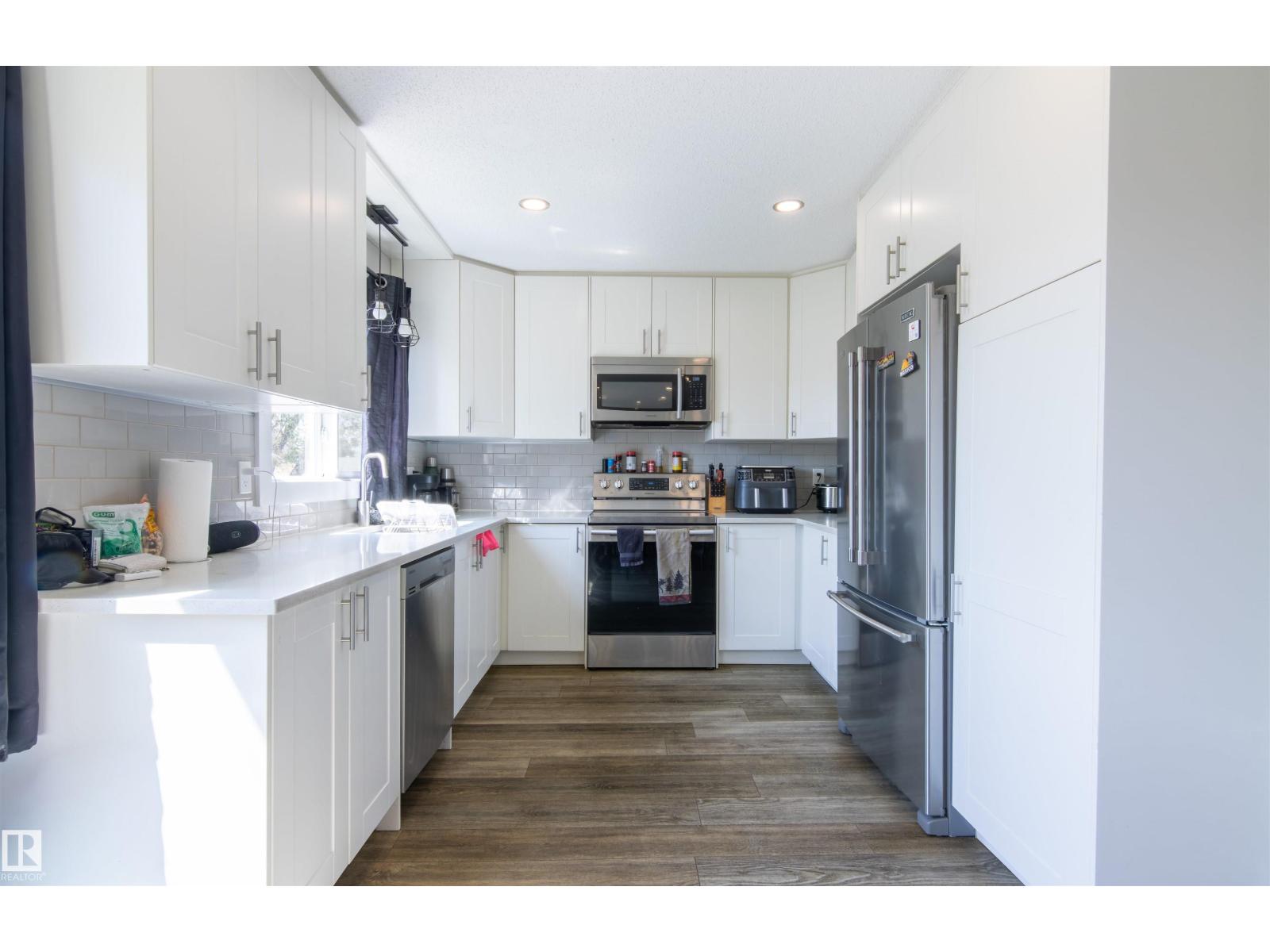 7115 39A AV NW - 2