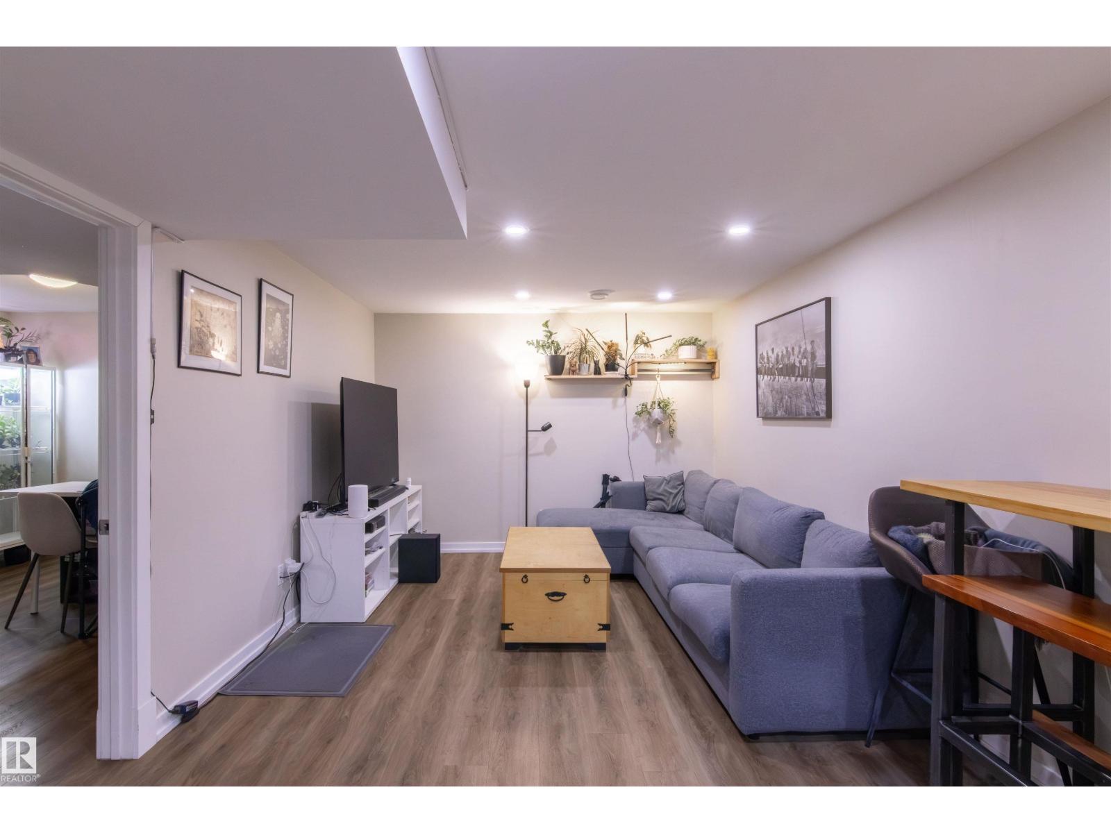 7115 39A AV NW - 29
