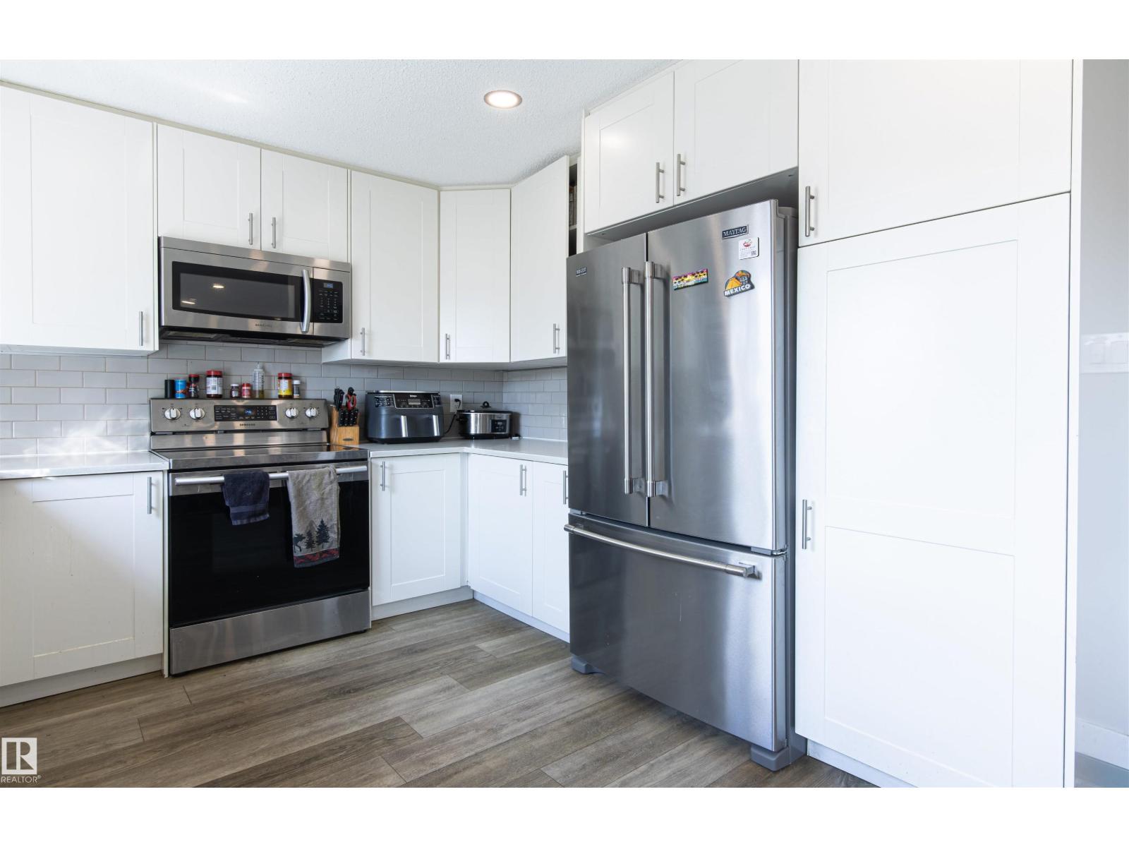 7115 39A AV NW - 3