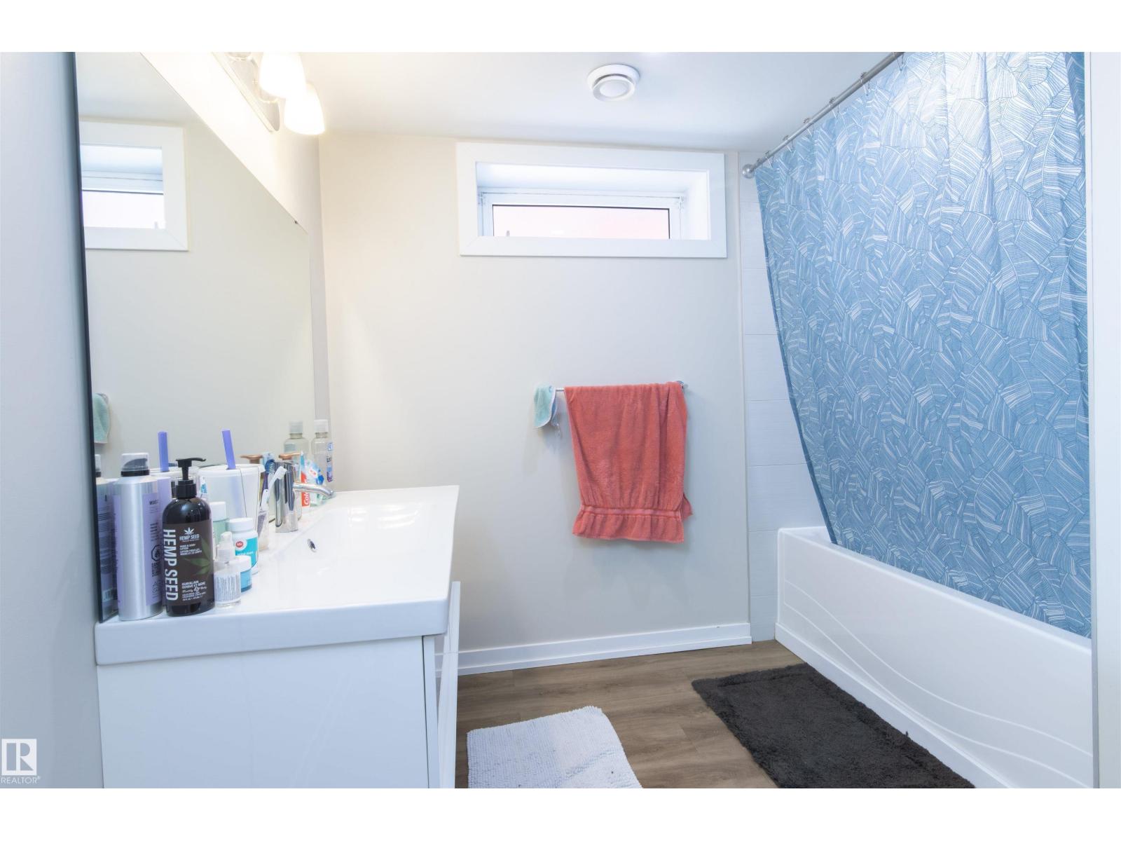 7115 39A AV NW - 38