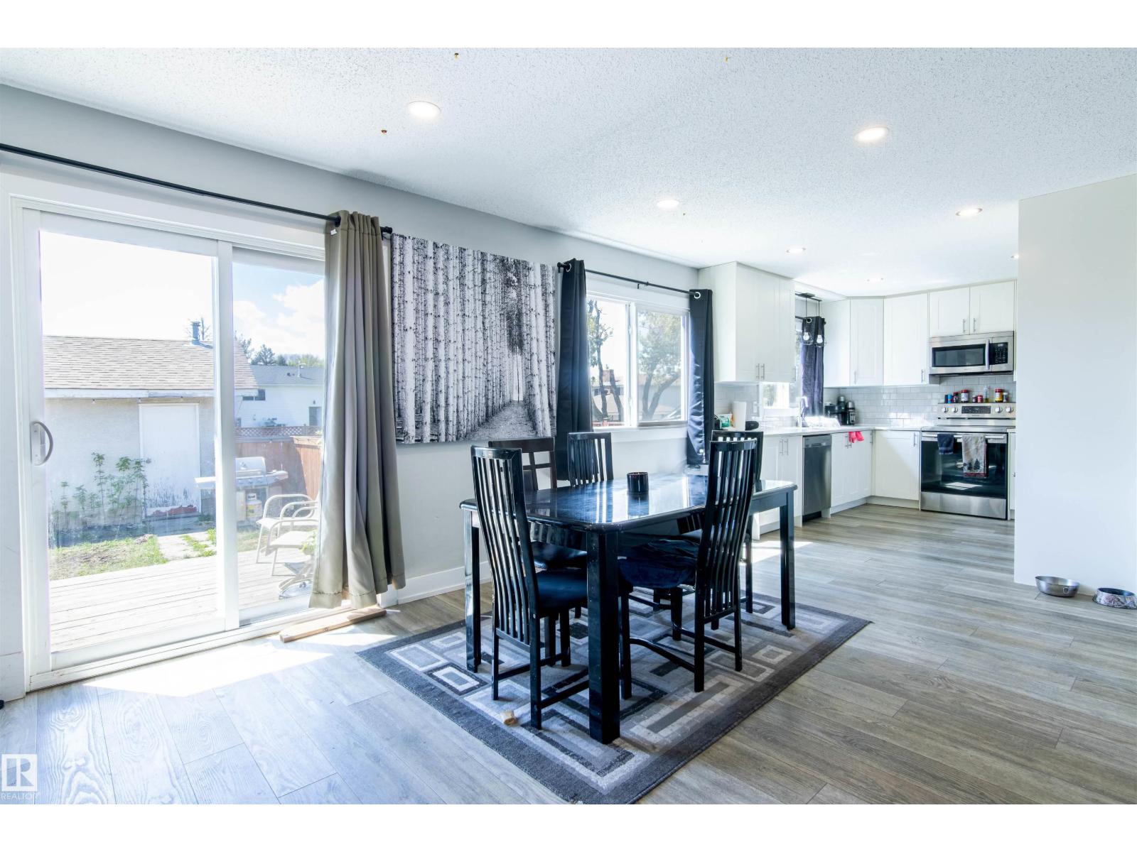 7115 39A AV NW - 4