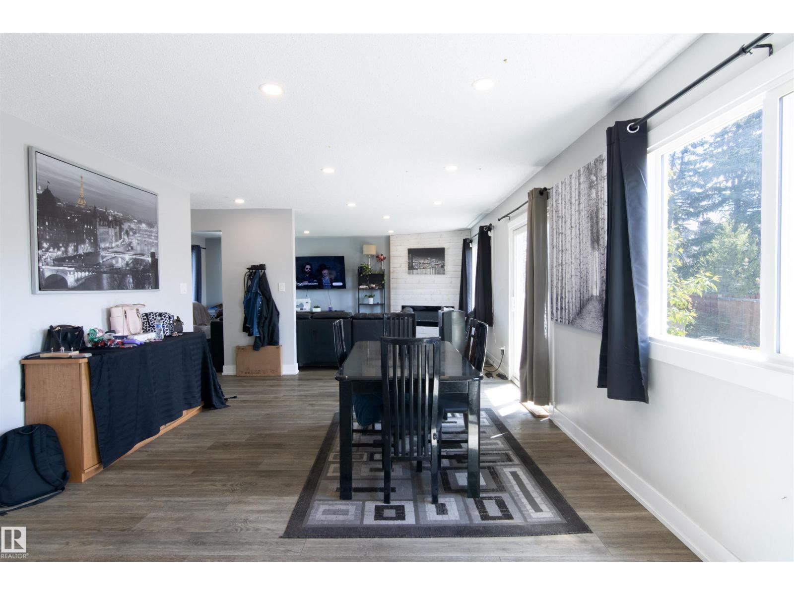 7115 39A AV NW - 5
