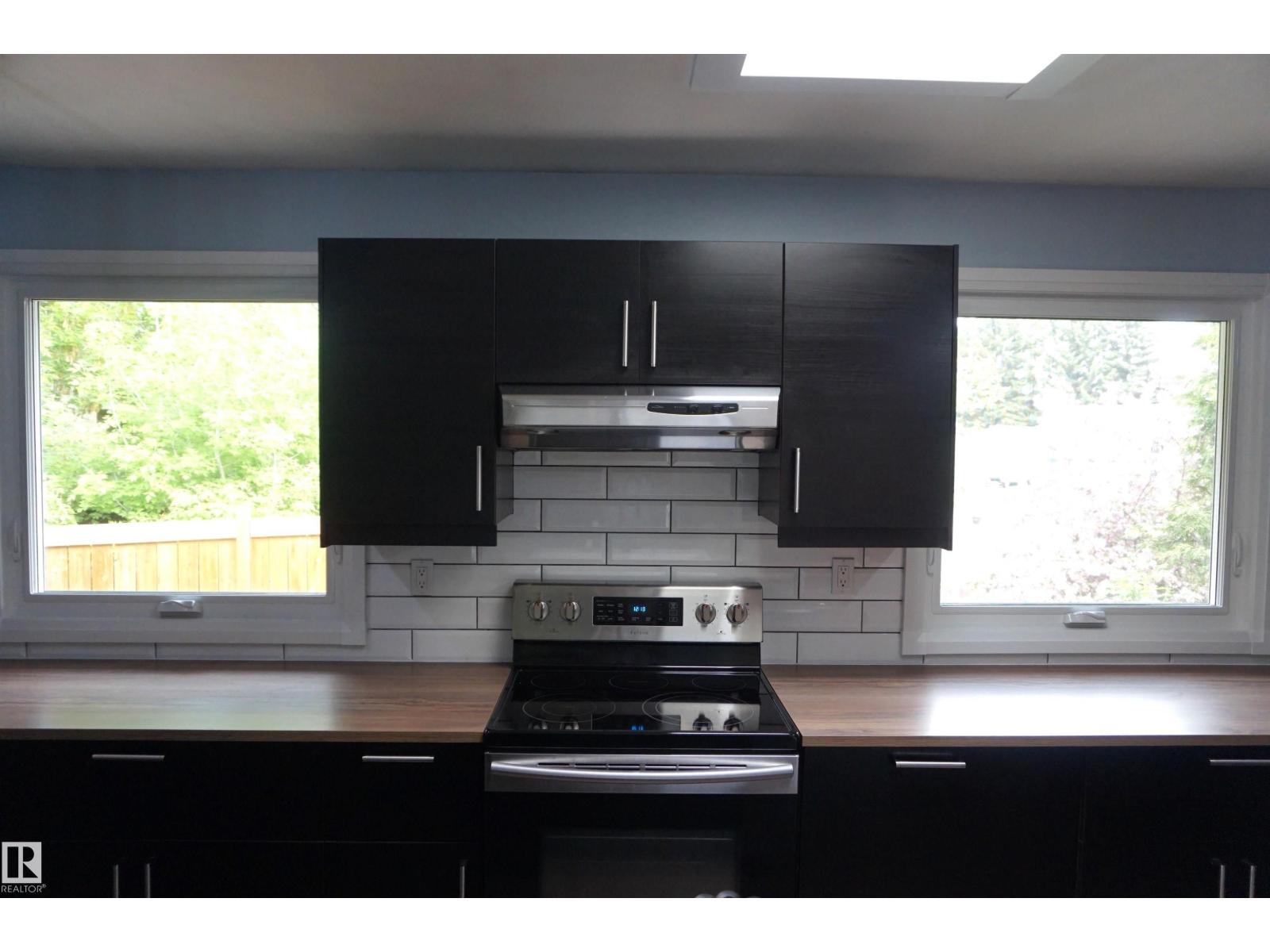 106 GREENGROVE AV - 12