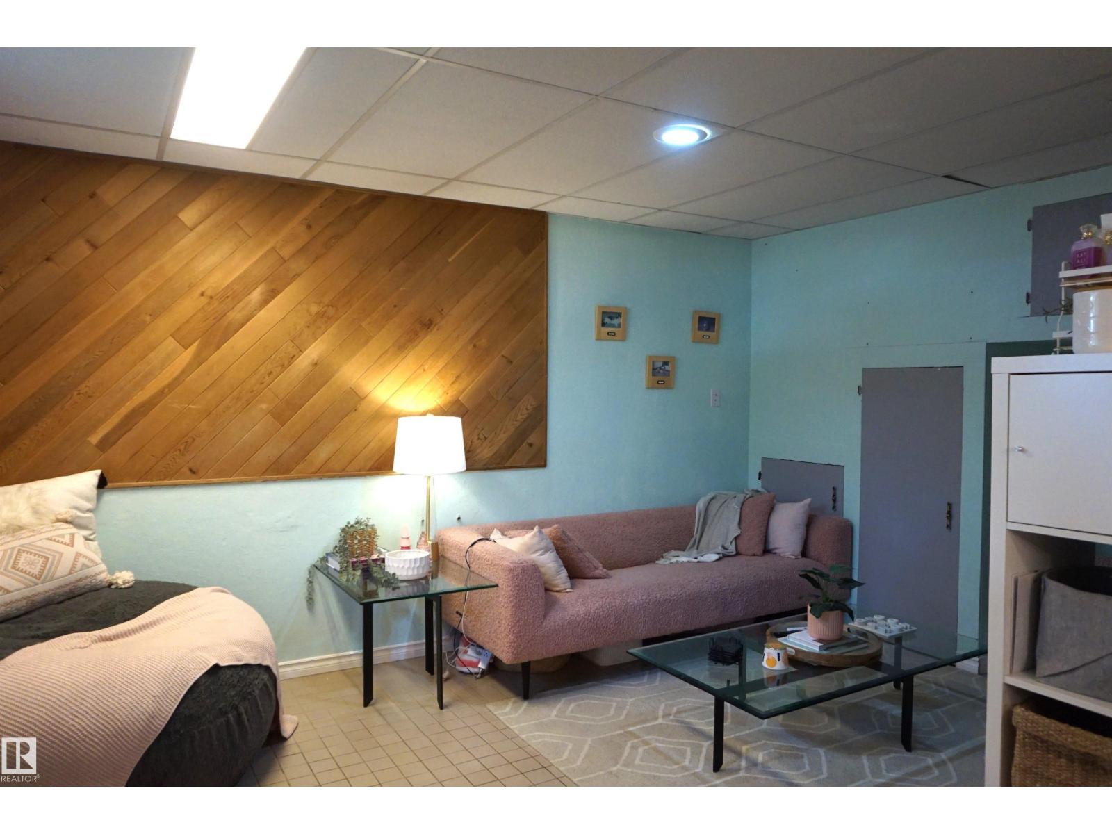 106 GREENGROVE AV - 30