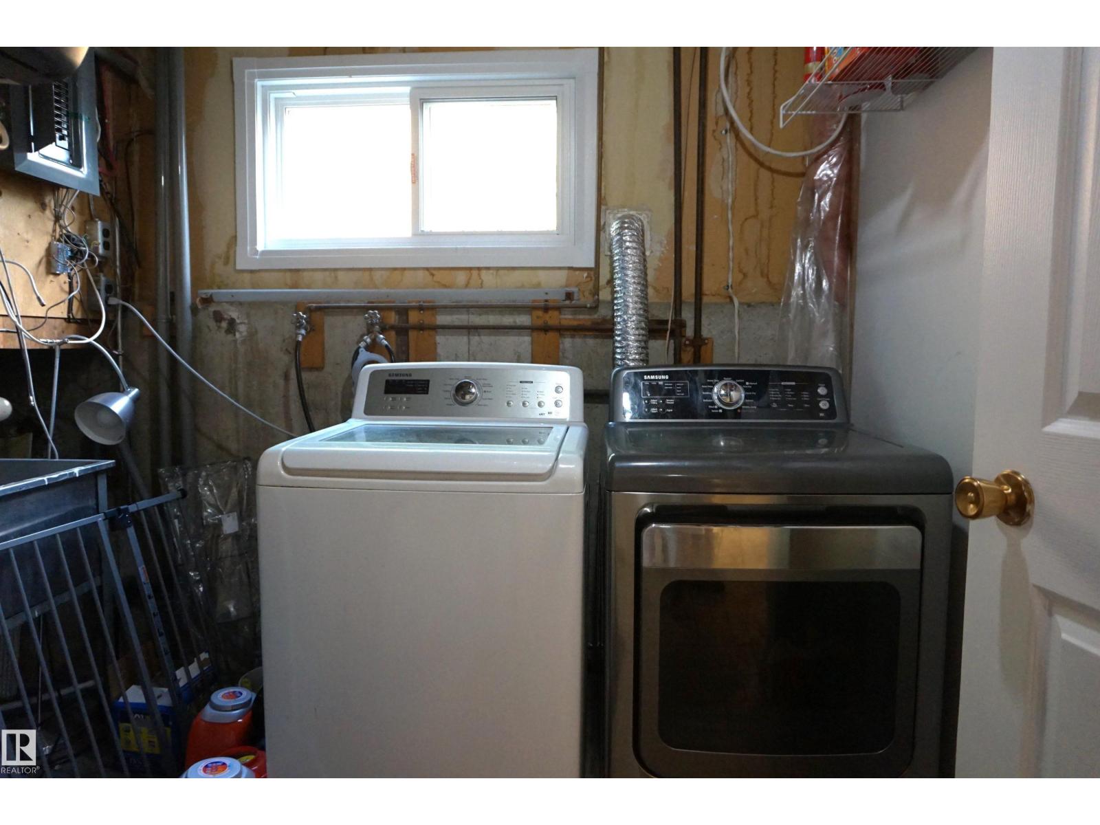 106 GREENGROVE AV - 33