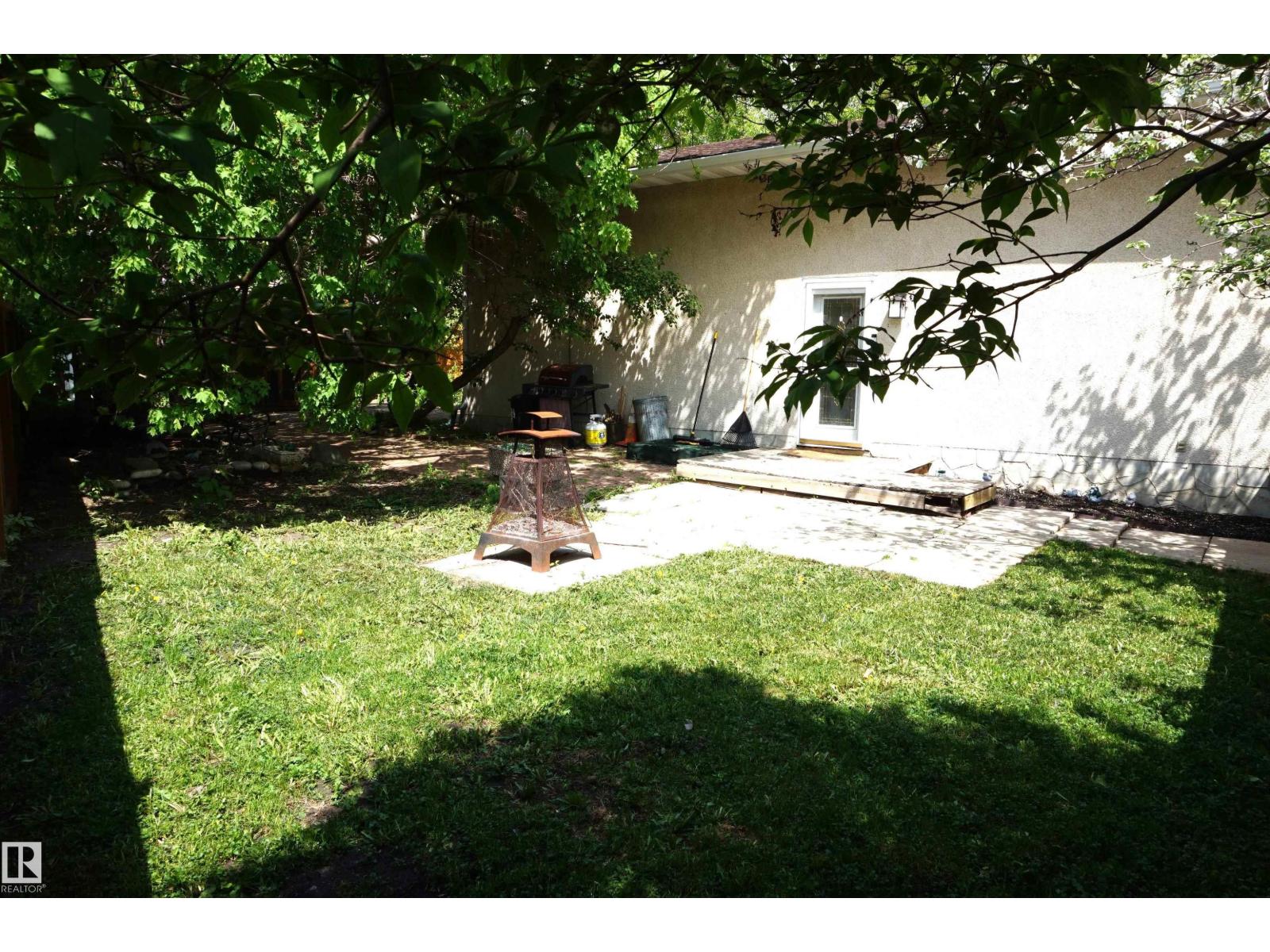 106 GREENGROVE AV - 43