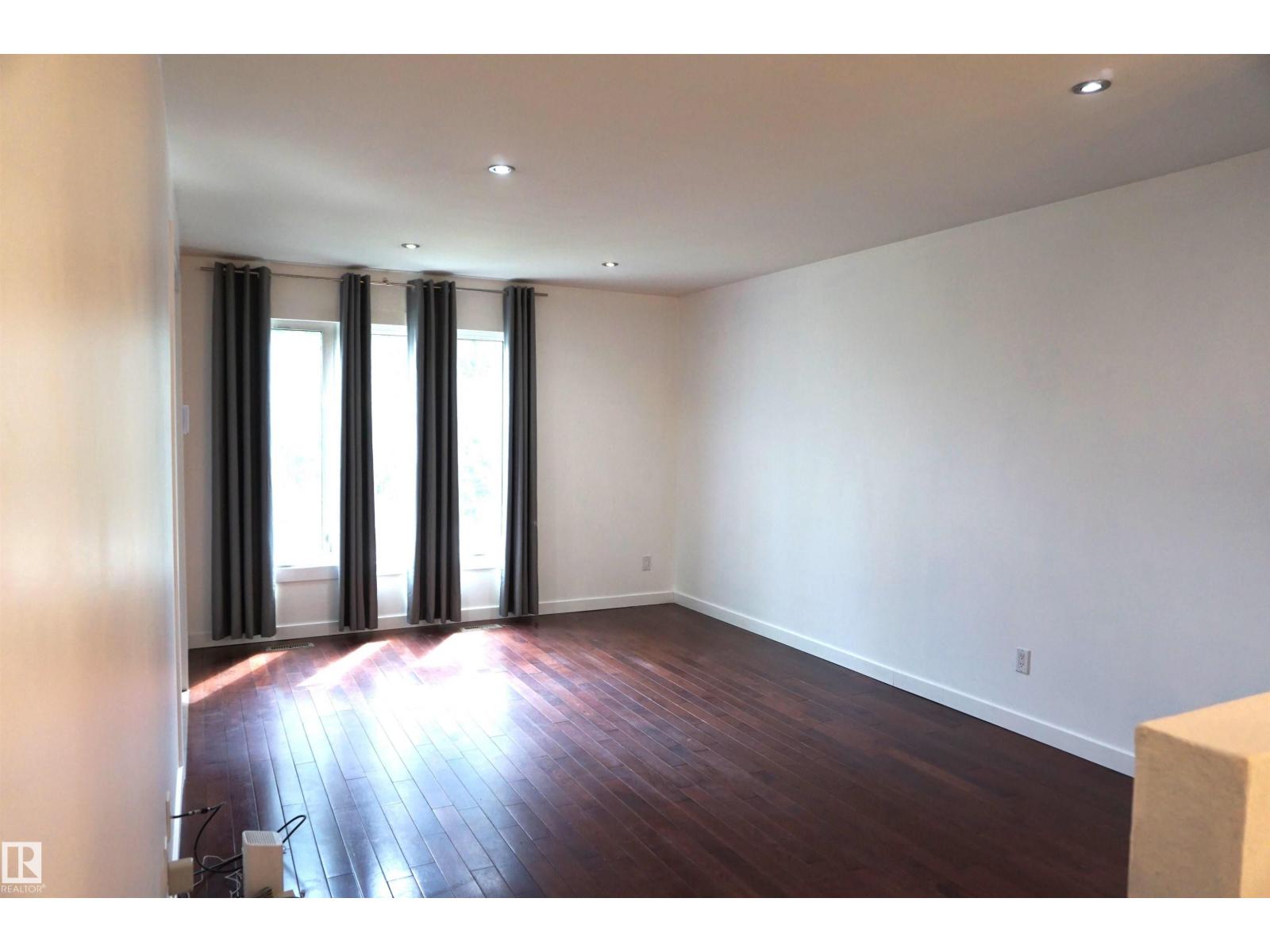 106 GREENGROVE AV - 6