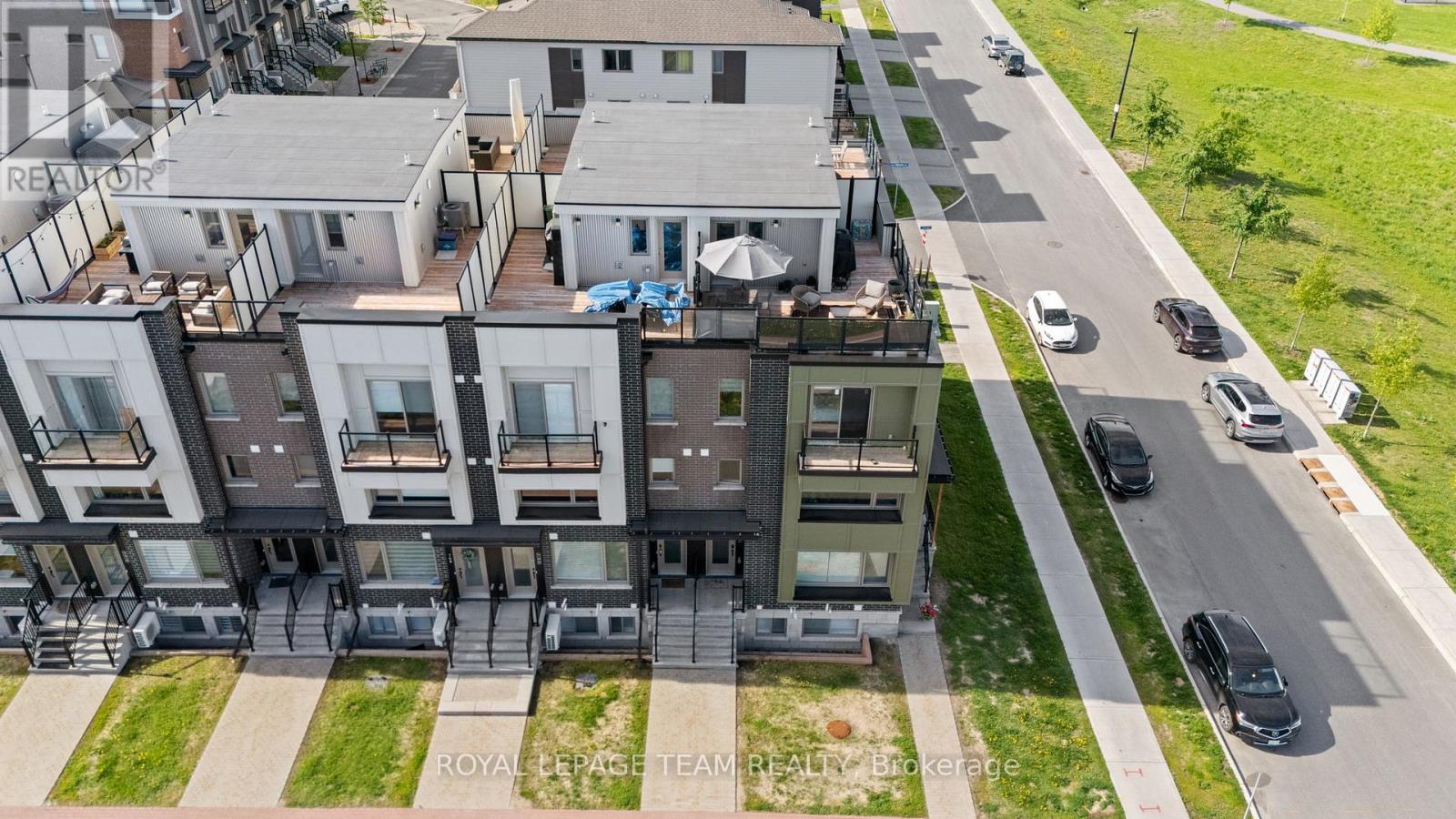 762 MIKINAK ROAD - 26