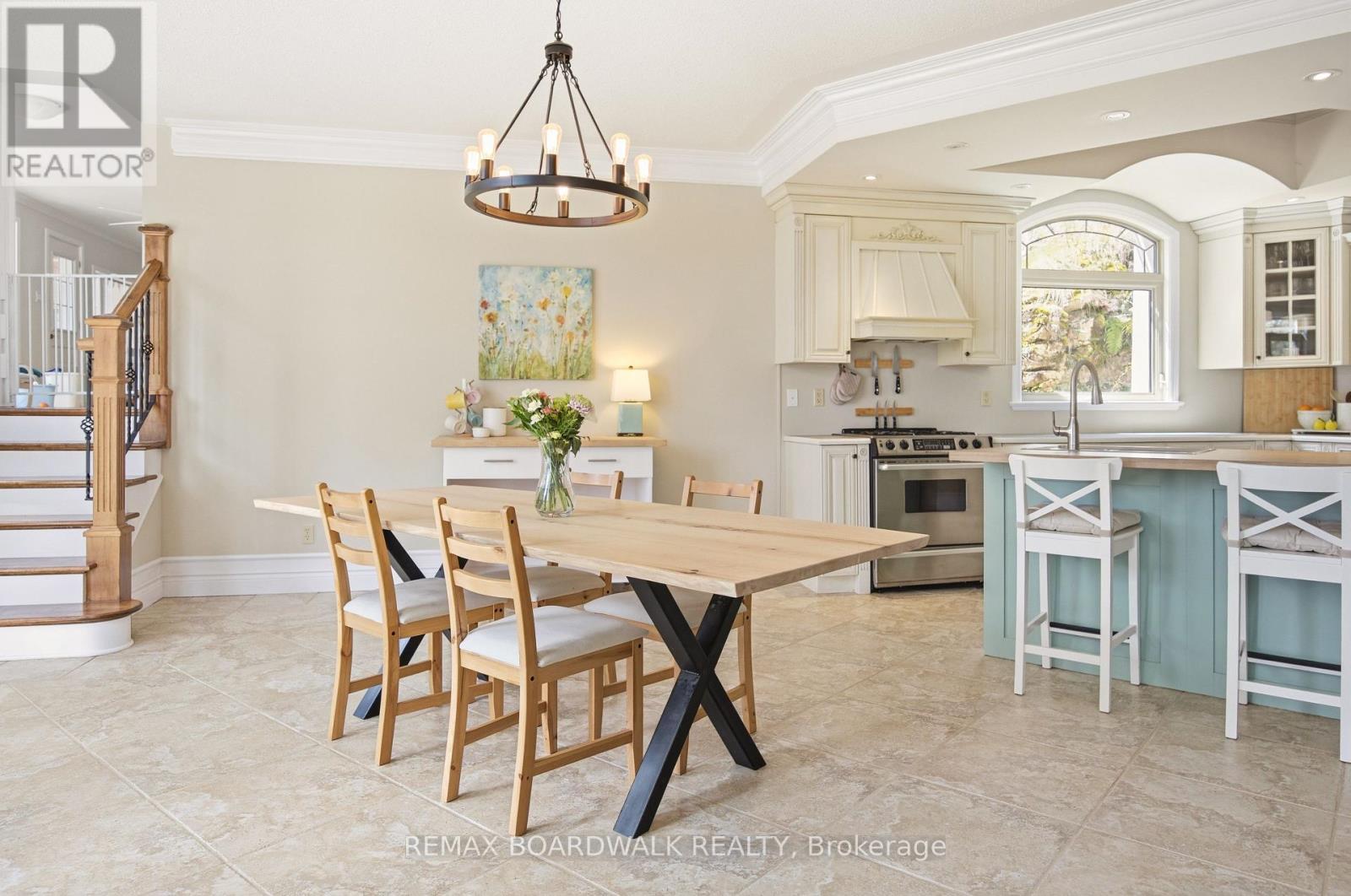 101 ARTHUR ROAD - 11