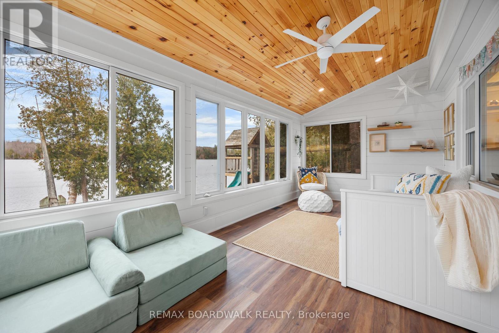 101 ARTHUR ROAD - 32