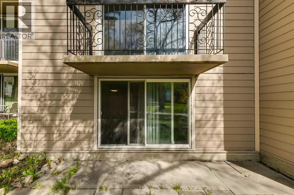#208 315 Heritage Drive SE - 17