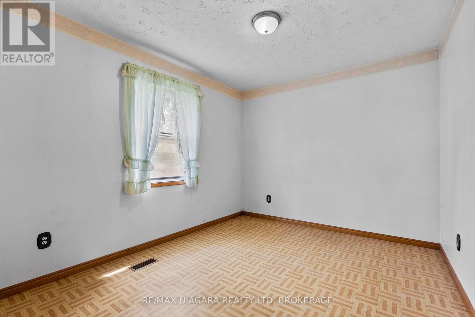 6650 HAWKINS STREET - 20