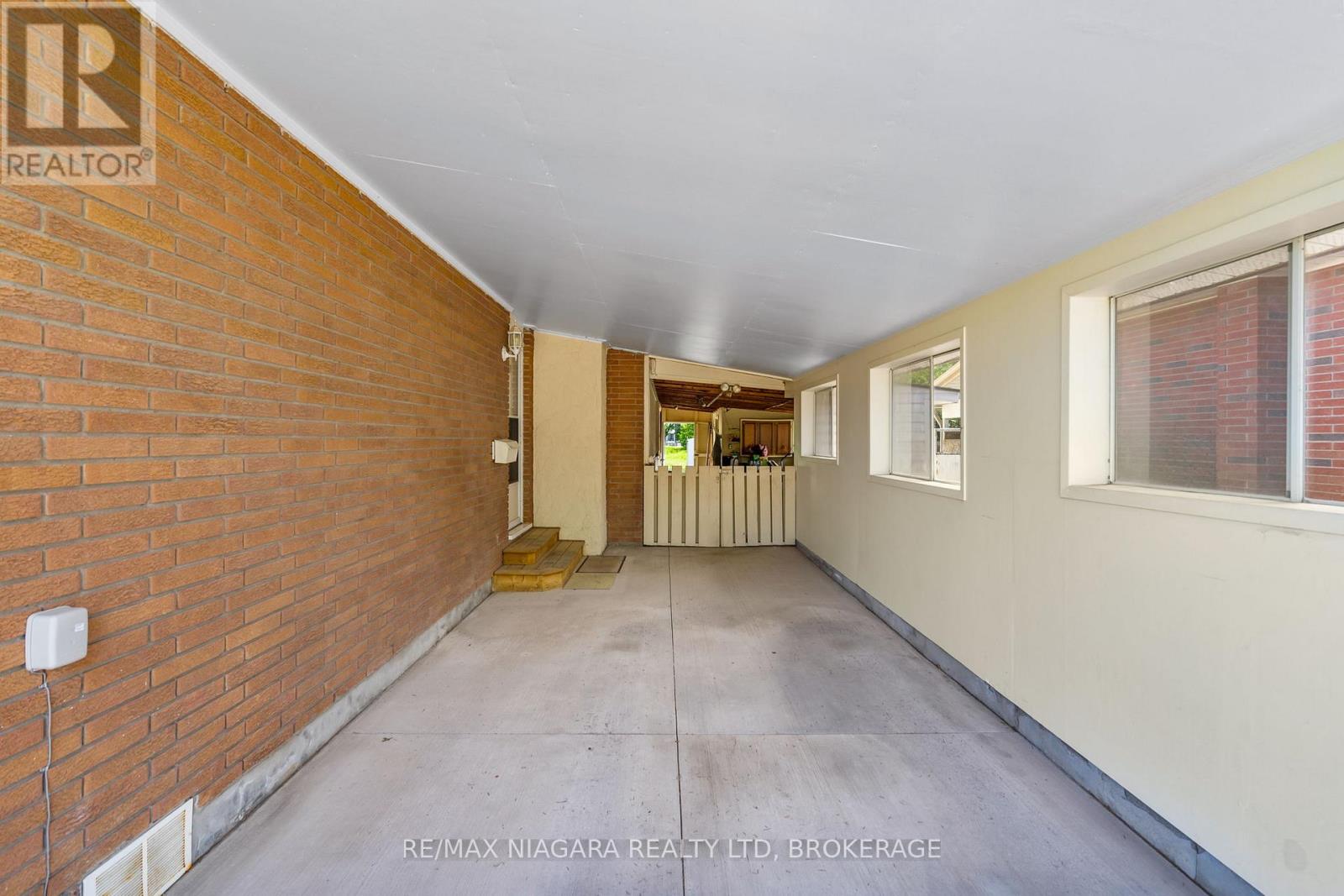 6650 HAWKINS STREET - Image 3