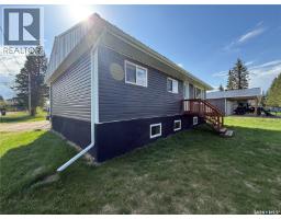 Laundry room - 210 1st Street W, Meath Park, SK S0J1T0 Photo 10