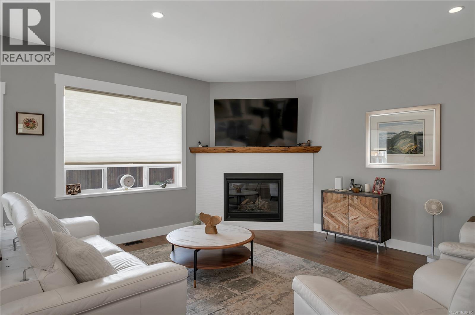 719 Sitka St - 14