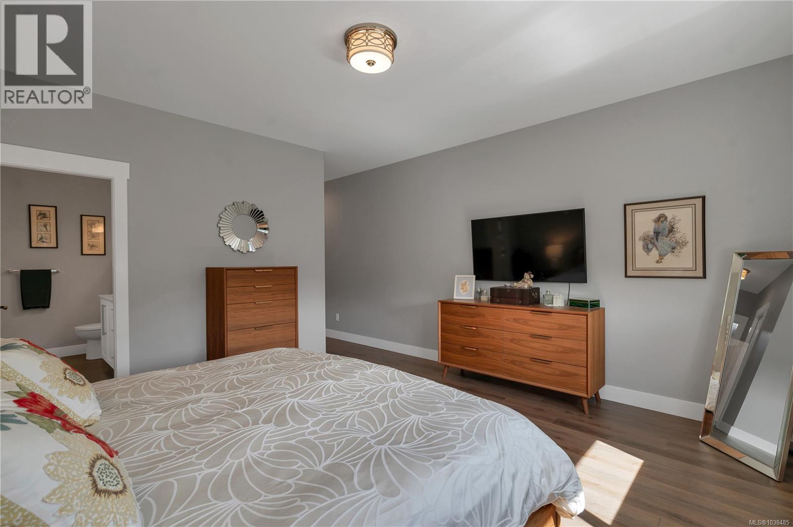 719 Sitka St - 17