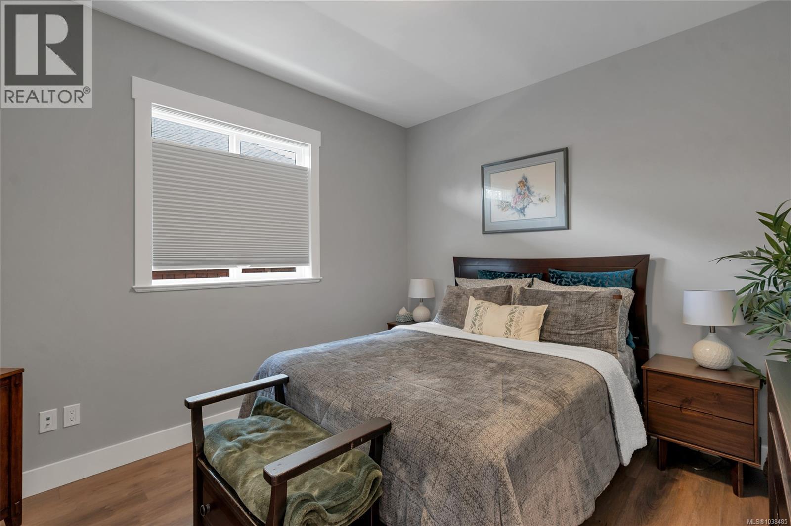 719 Sitka St - 21