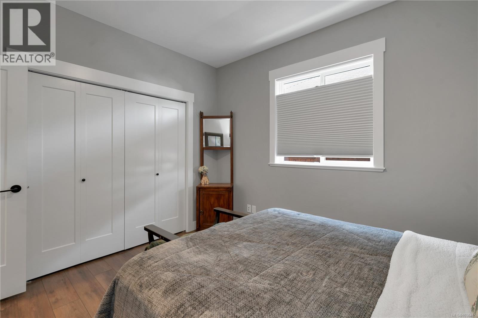 719 Sitka St - 23