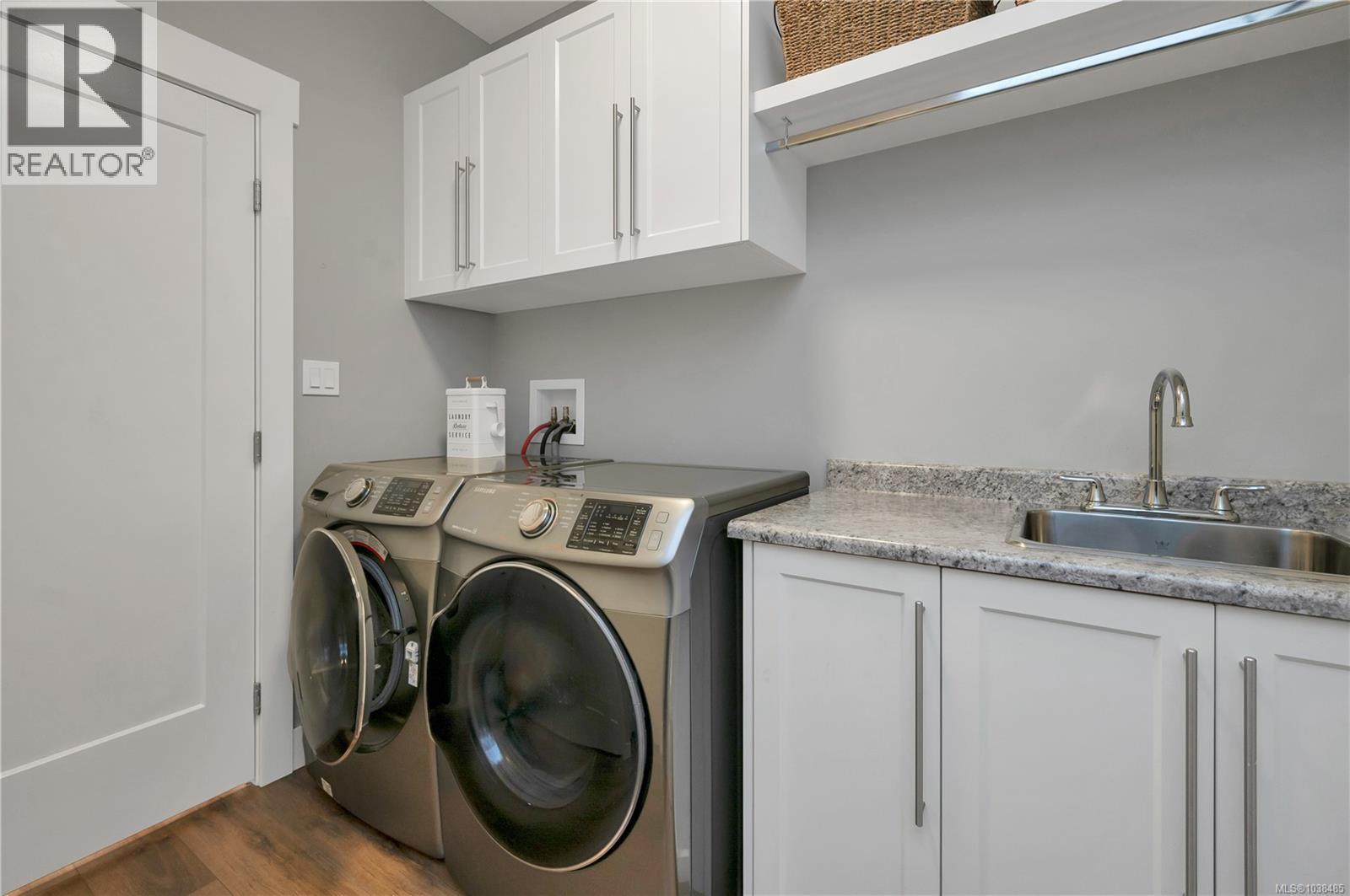 719 Sitka St - 29