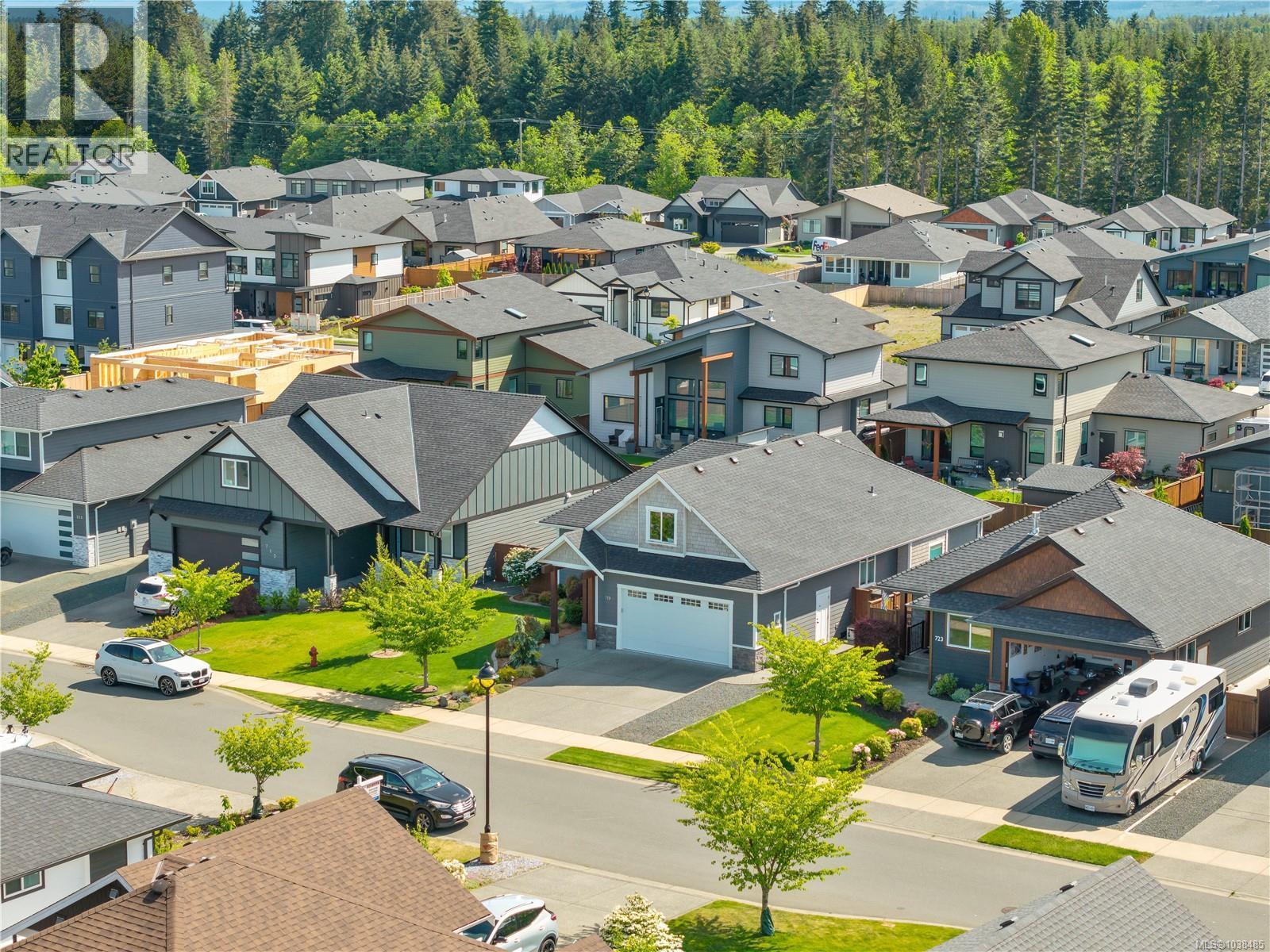 719 Sitka St - 51