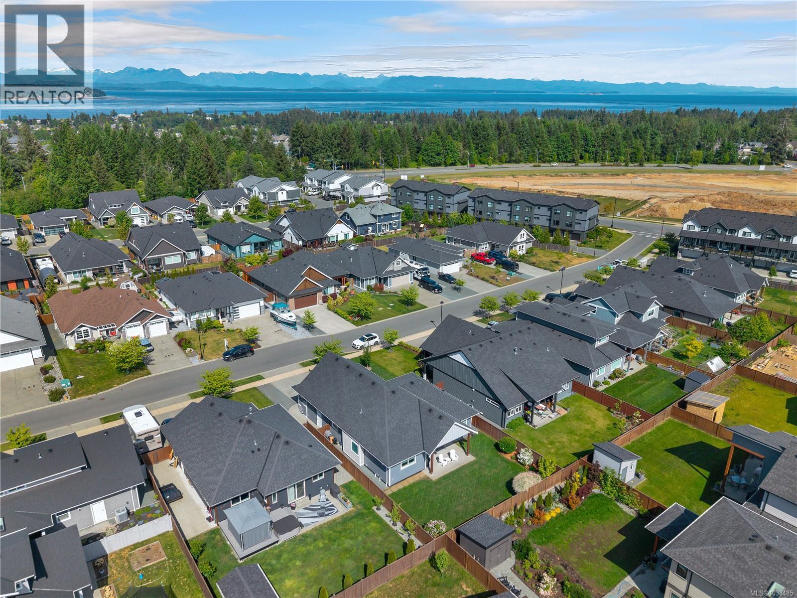 719 Sitka St - 55