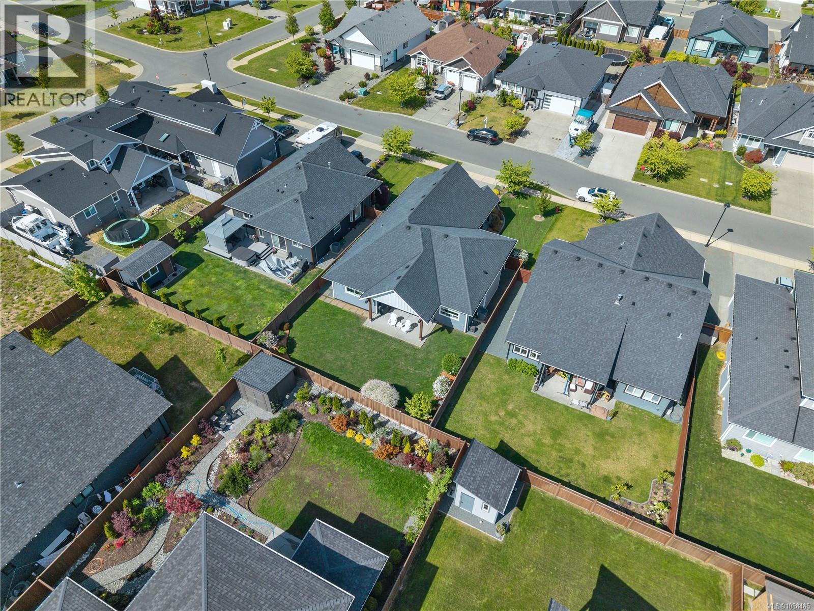 719 Sitka St - 56