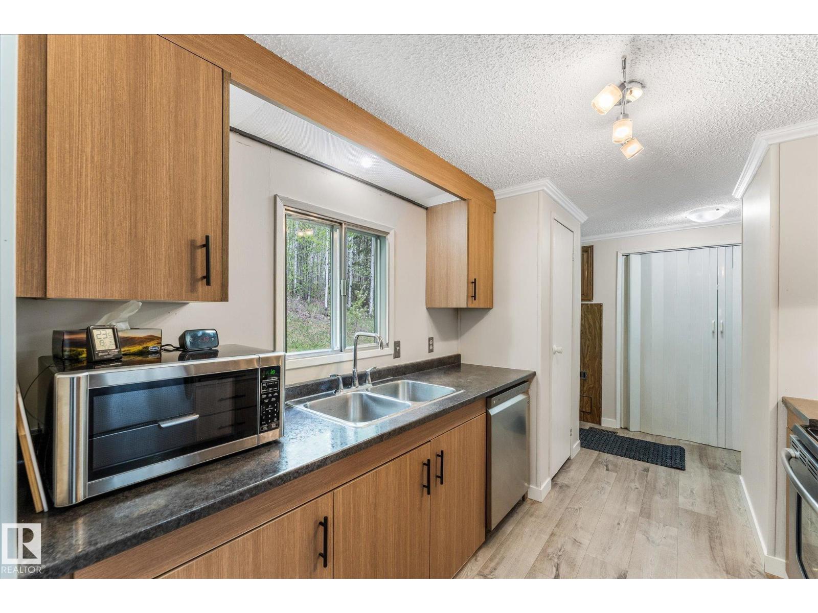#129 53304 RGE ROAD 30 - 11