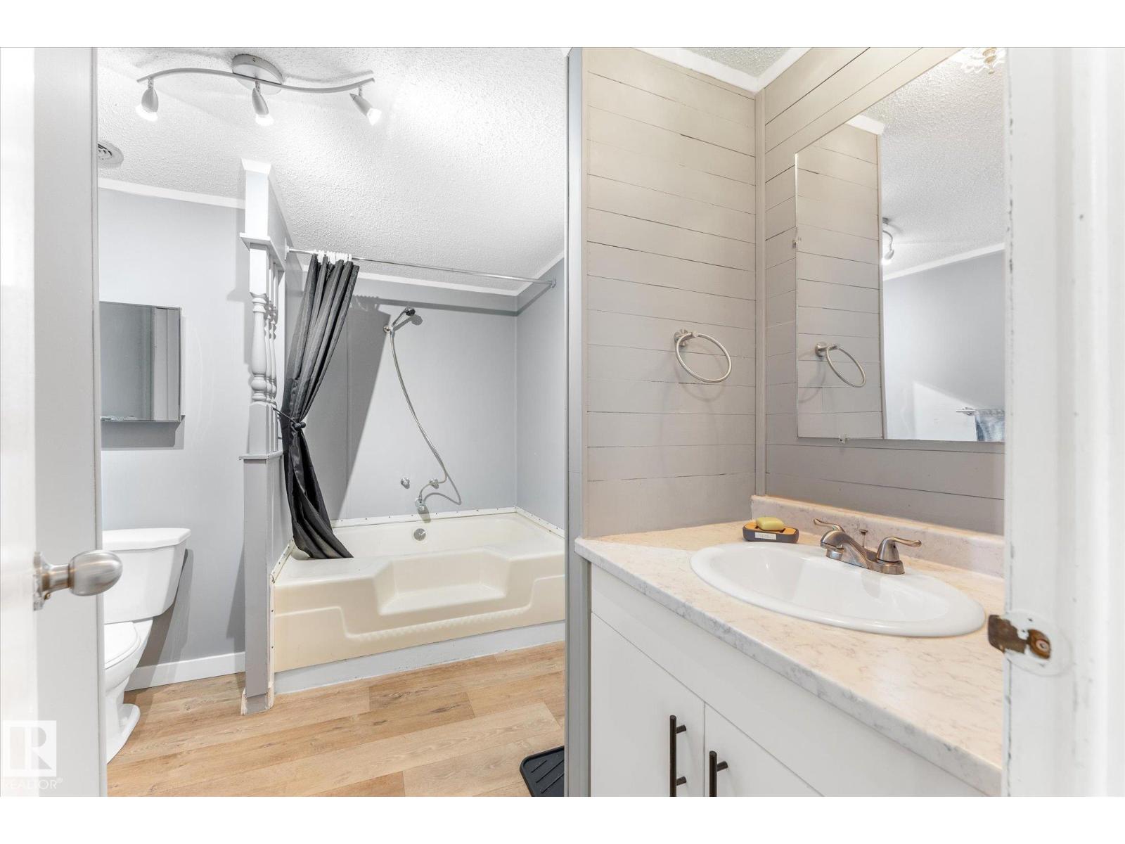 #129 53304 RGE ROAD 30 - 17