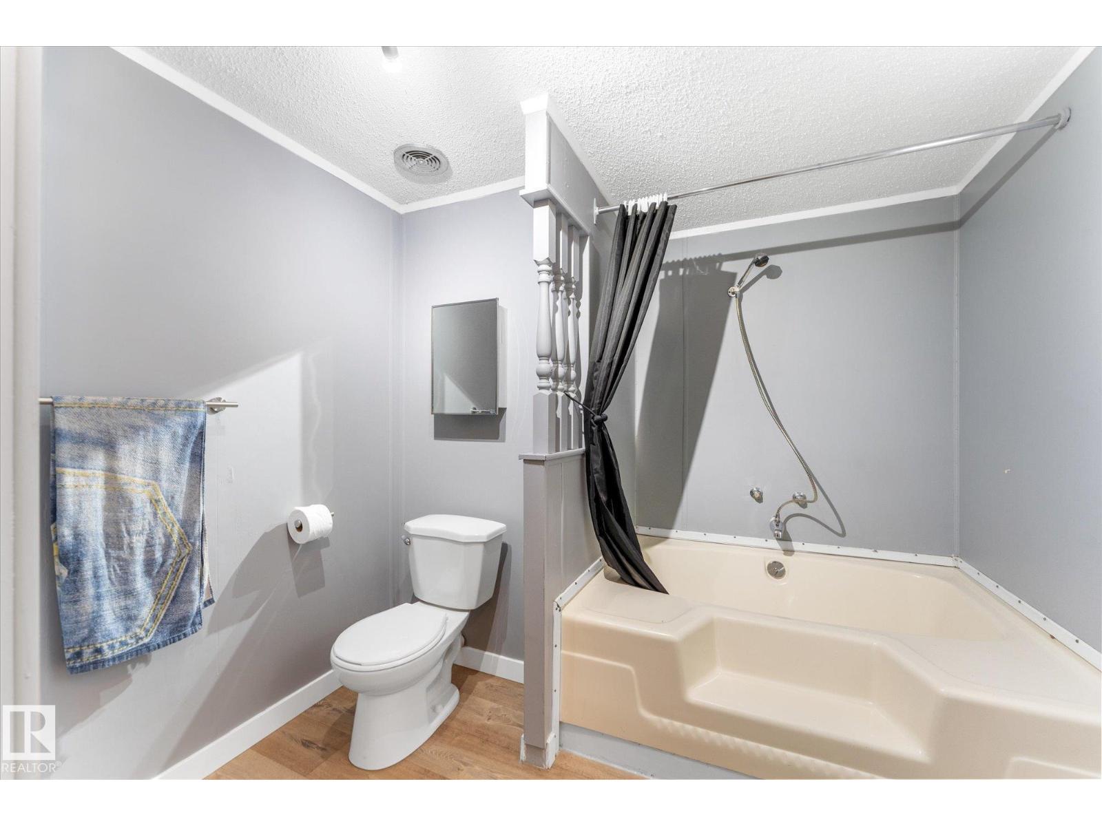 #129 53304 RGE ROAD 30 - 18