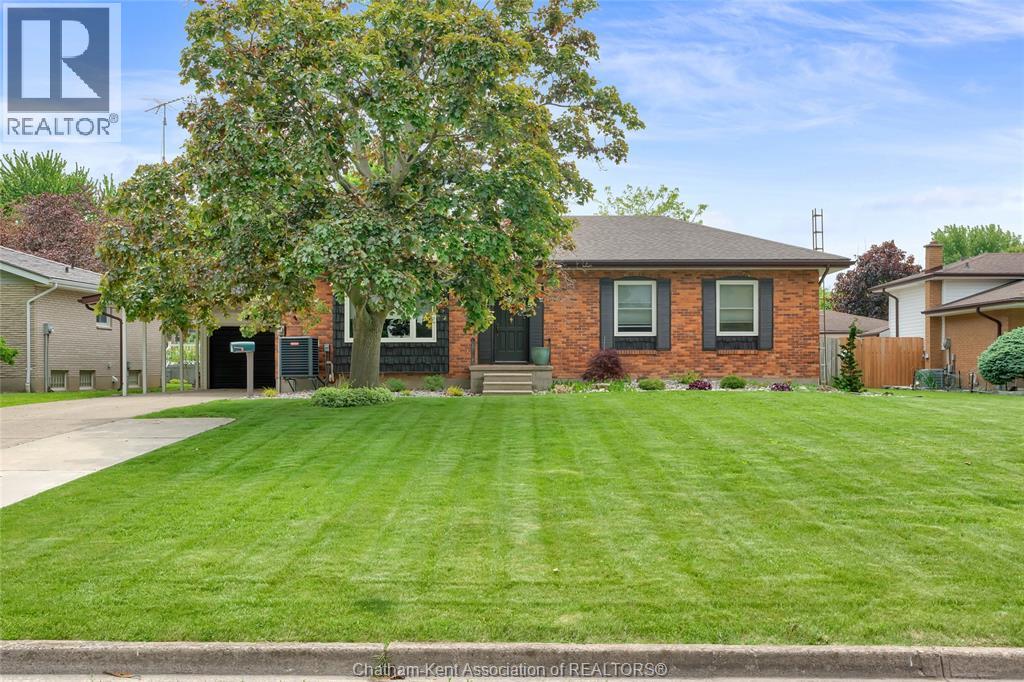 5 Balmoral PLACE