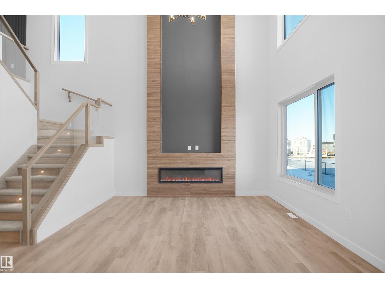 6403 29 AVE SW - 14