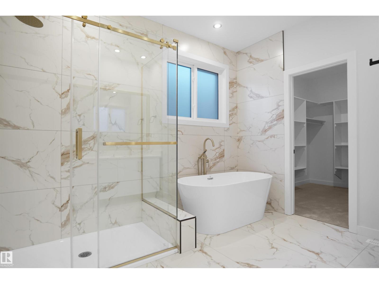 6403 29 AVE SW - 21