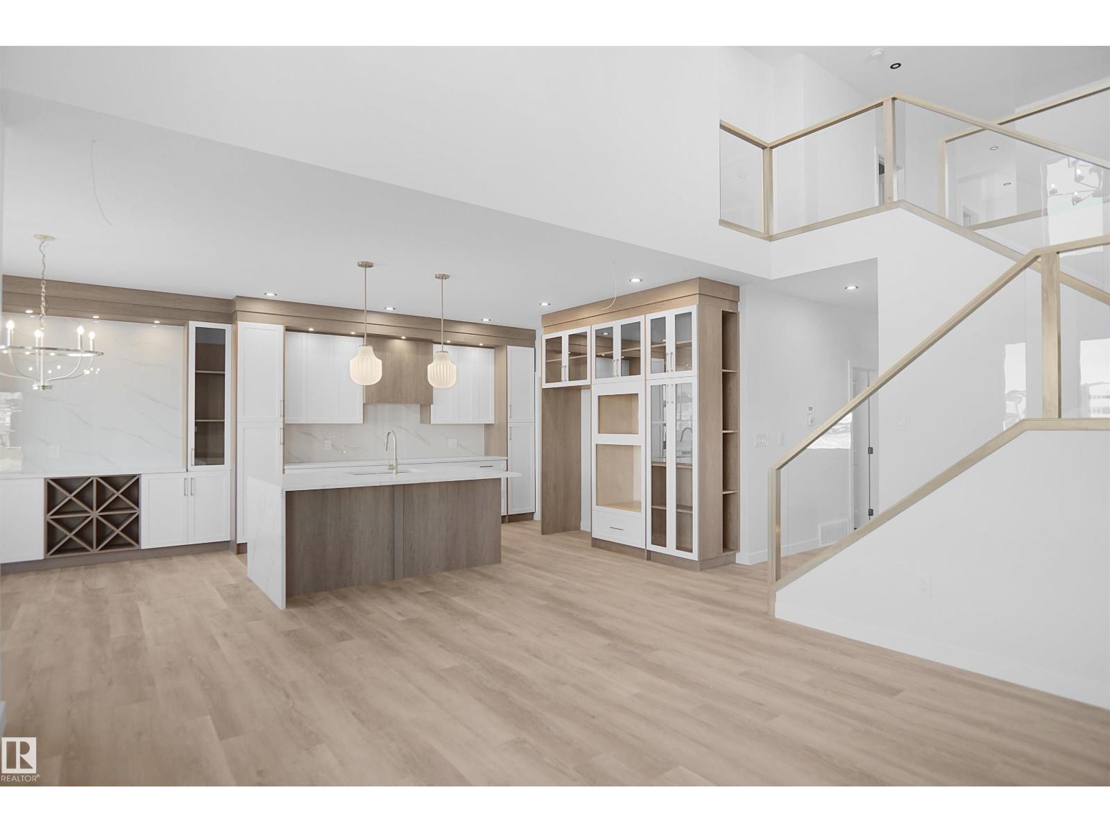 6403 29 AVE SW - 15