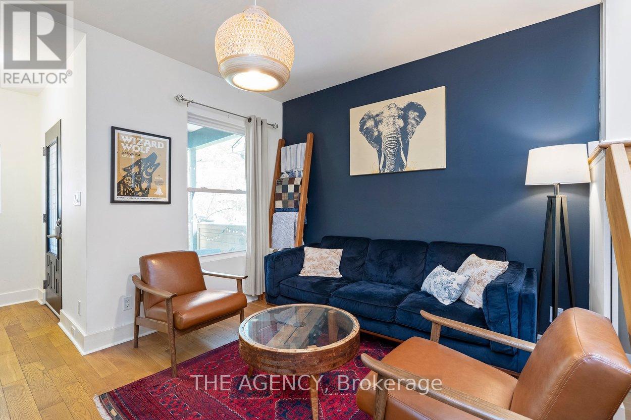 110 HASTINGS AVENUE - 8