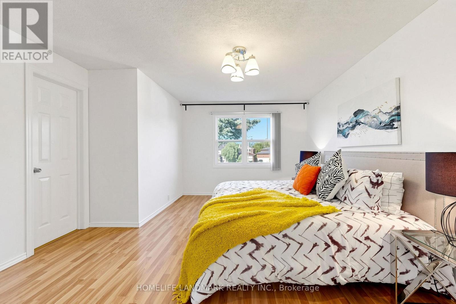 37 TREETOPS COURT - 24