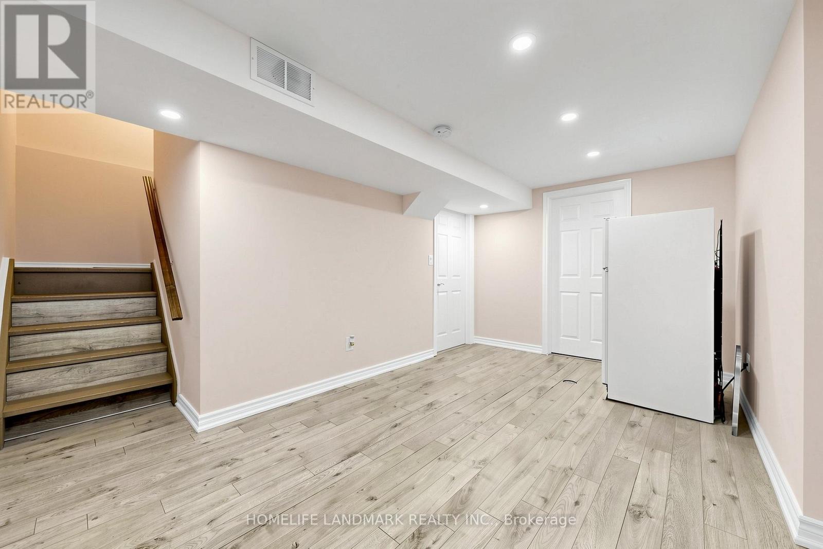 37 TREETOPS COURT - 39